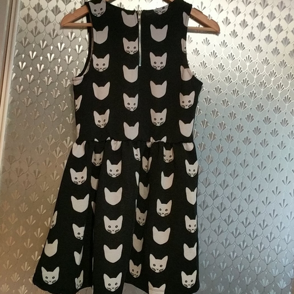 *Final Price Drop!* Cat Print Dress - Picture 3 of 4